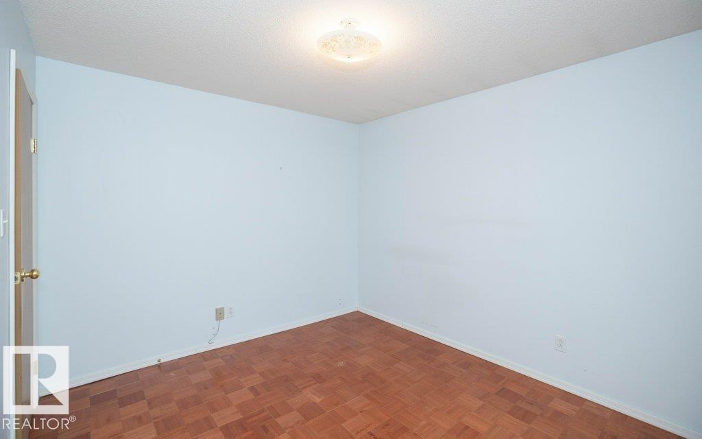 10639 104 ST — photo 36