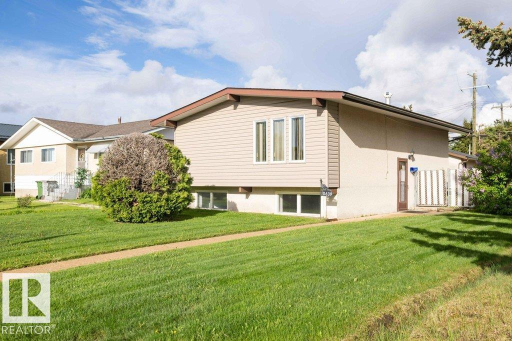 10639 104 ST - photo 4