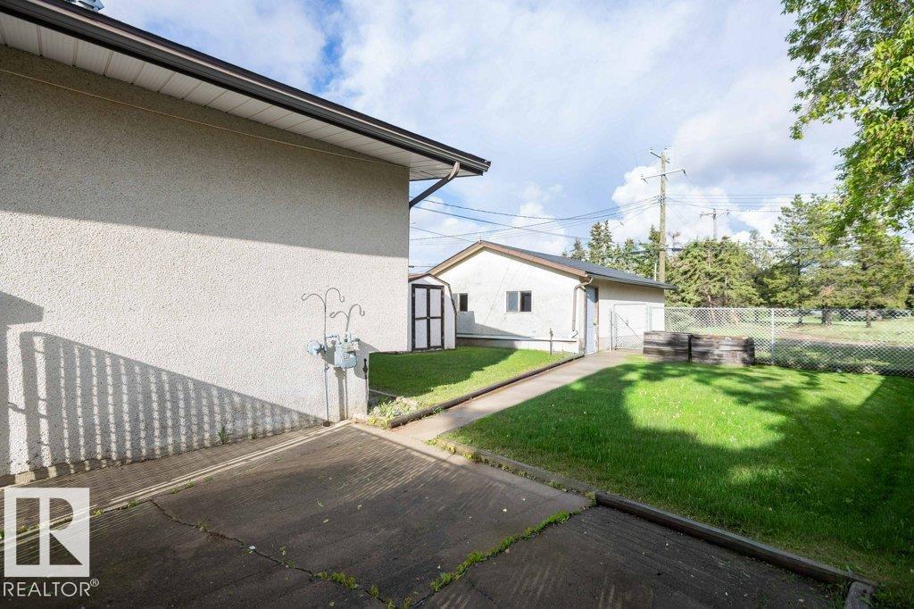 10639 104 ST - photo 5