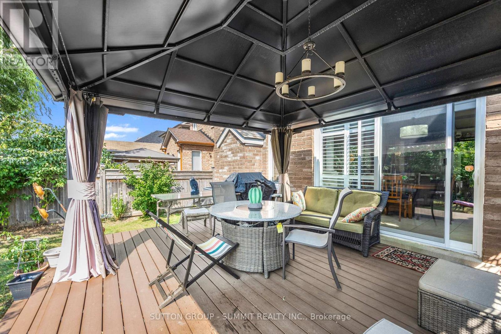 238 KING STREET S - 31
