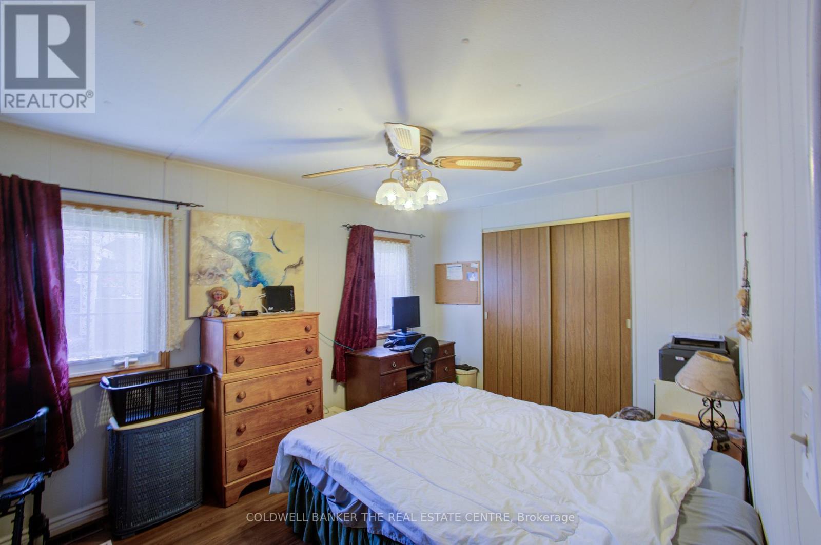 4 LOCUST HILL DRIVE - 13