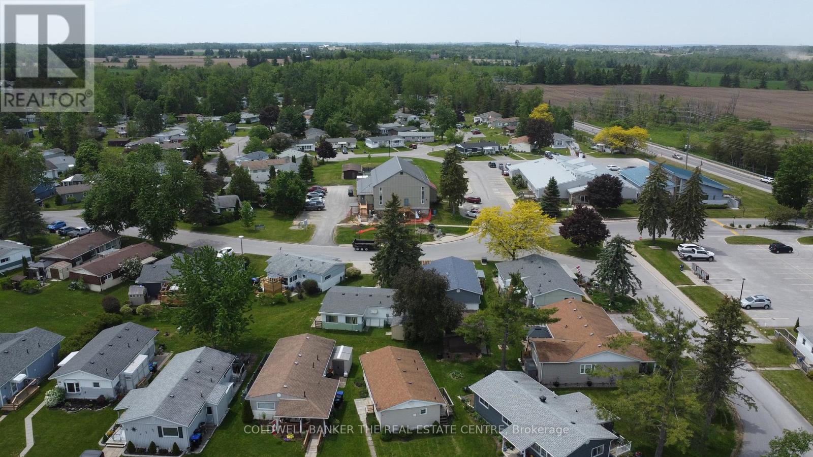 4 LOCUST HILL DRIVE - 15