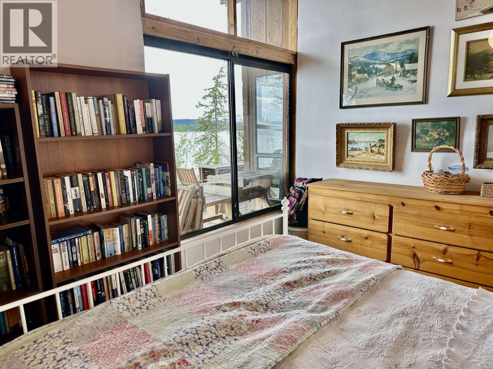 1367 S GREEN LAKE ROAD - Image 11