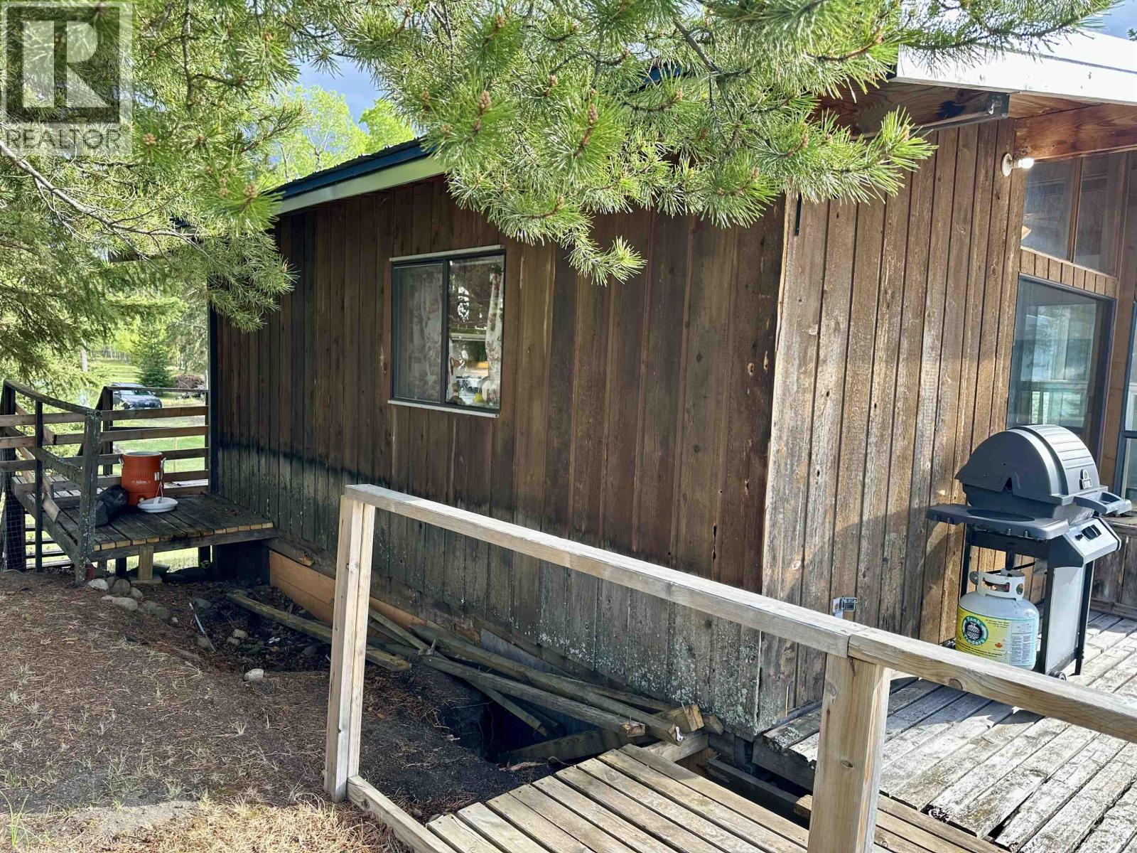 1367 S GREEN LAKE ROAD - 26