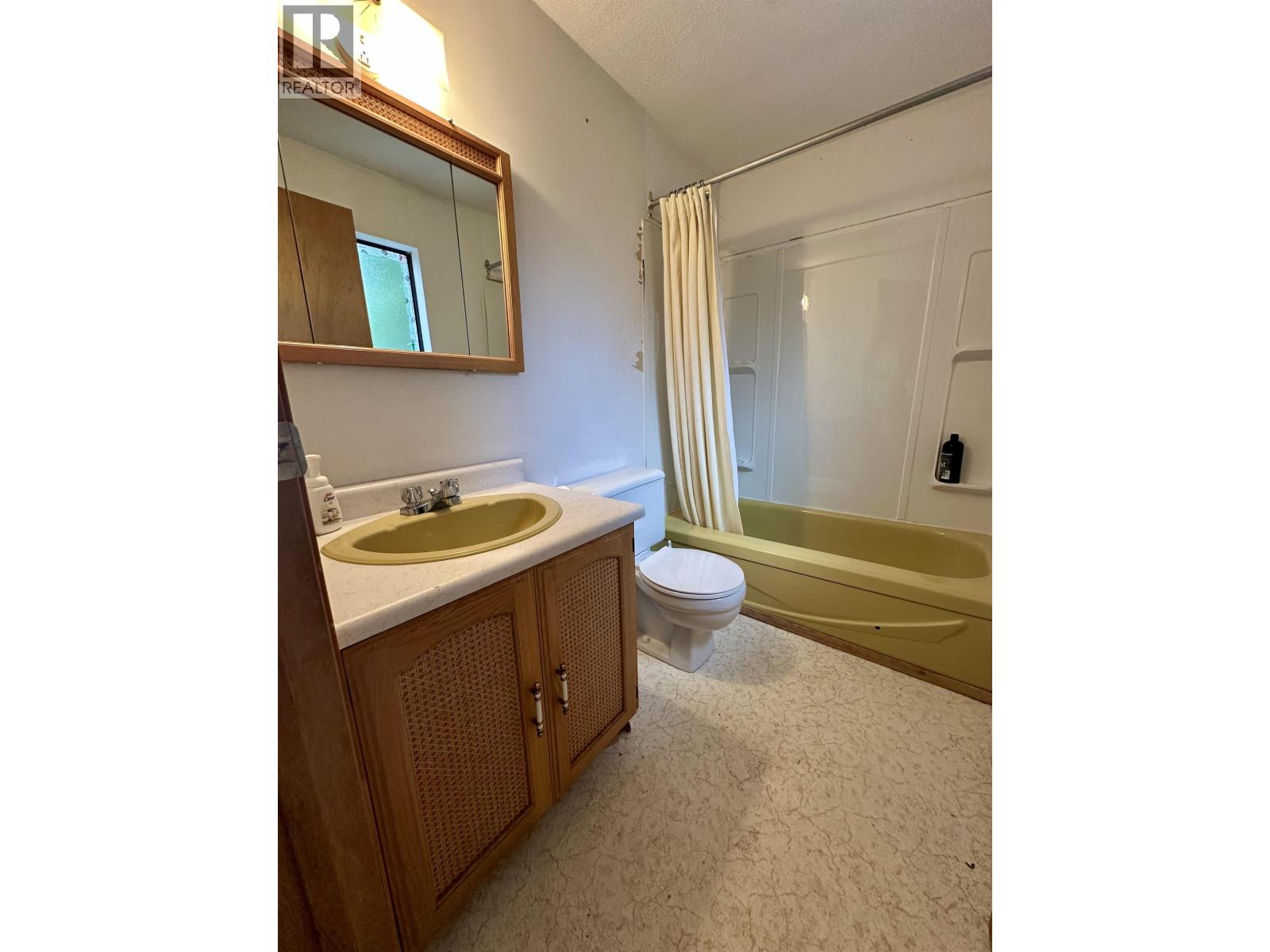 1367 S GREEN LAKE ROAD - 13