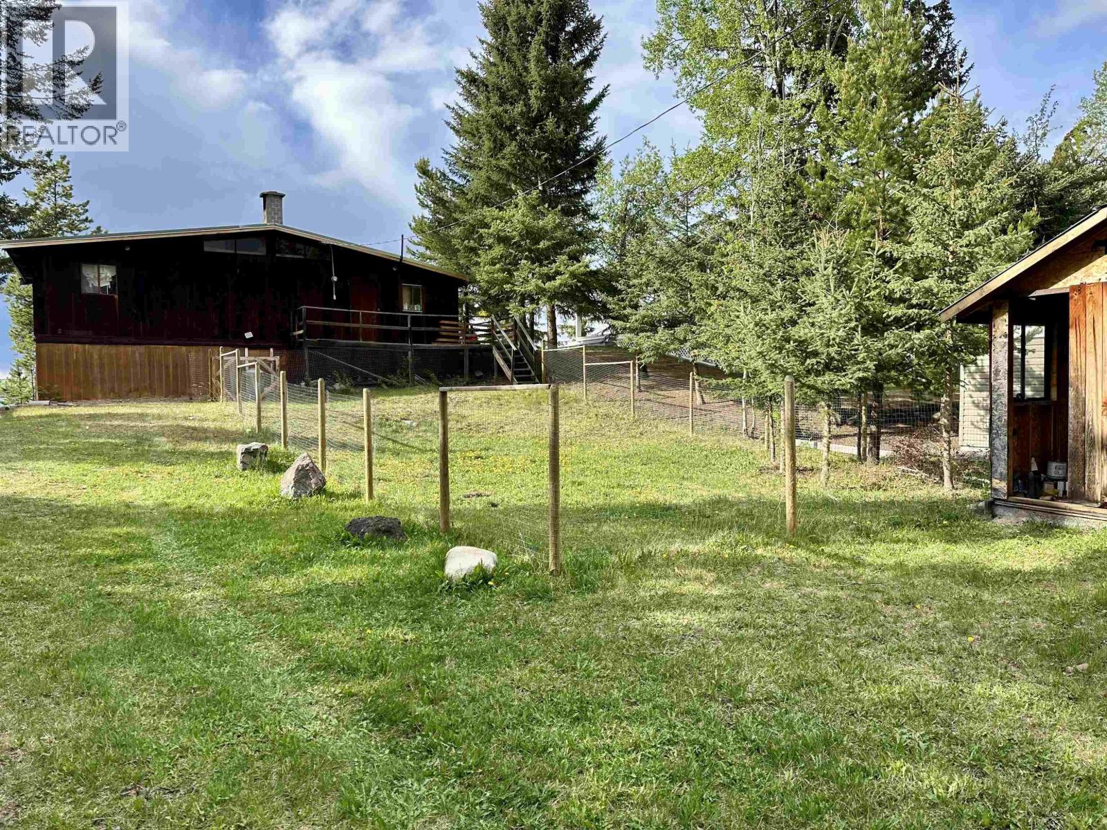 1367 S GREEN LAKE ROAD - Image 20