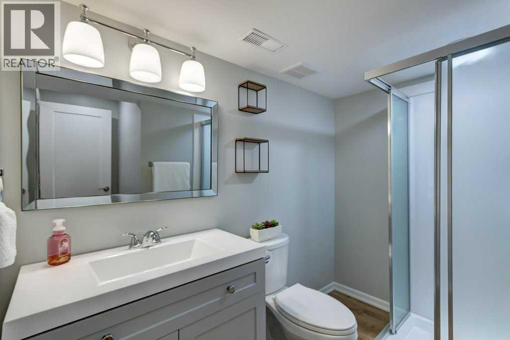 8 Crystal Green Grove - 28