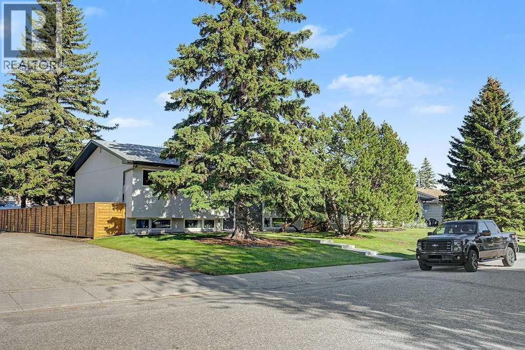 12108 Lake Waterton Way SE - photo 2
