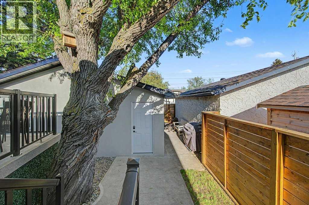12108 Lake Waterton Way SE — photo 14