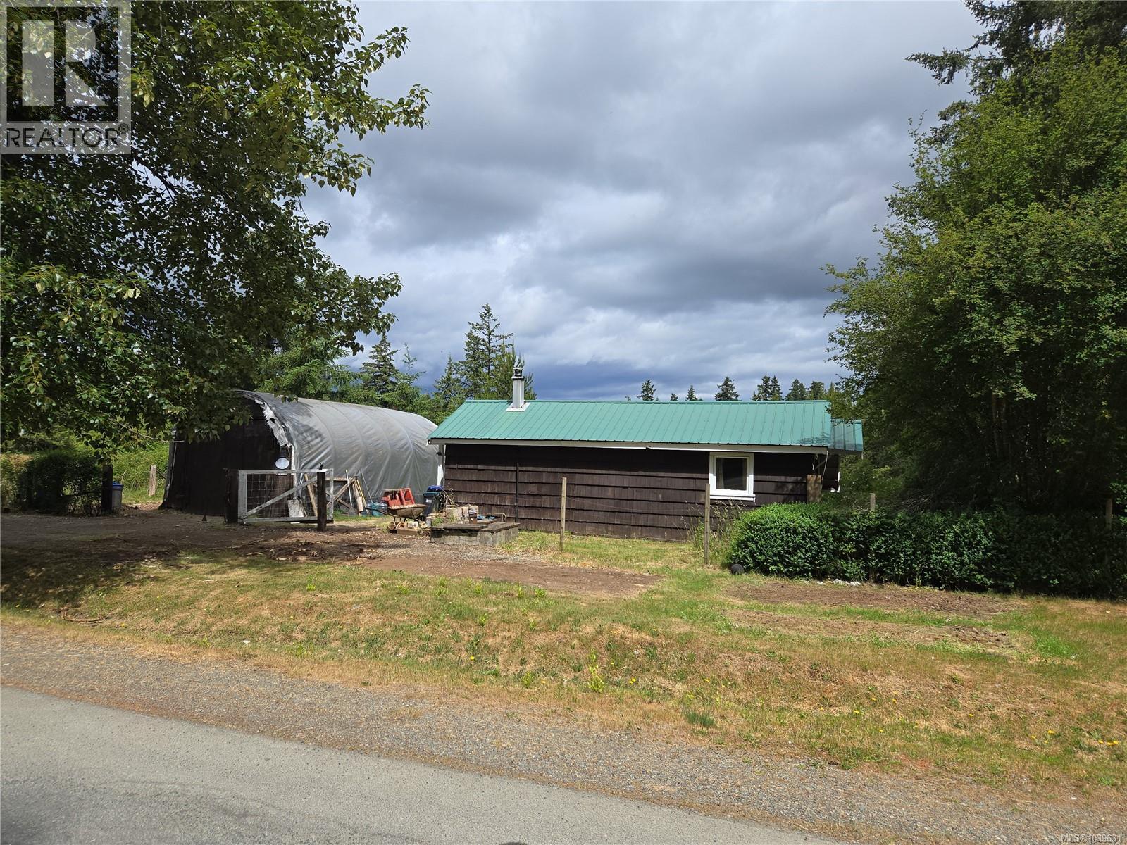 1055 Station Rd - Image 2