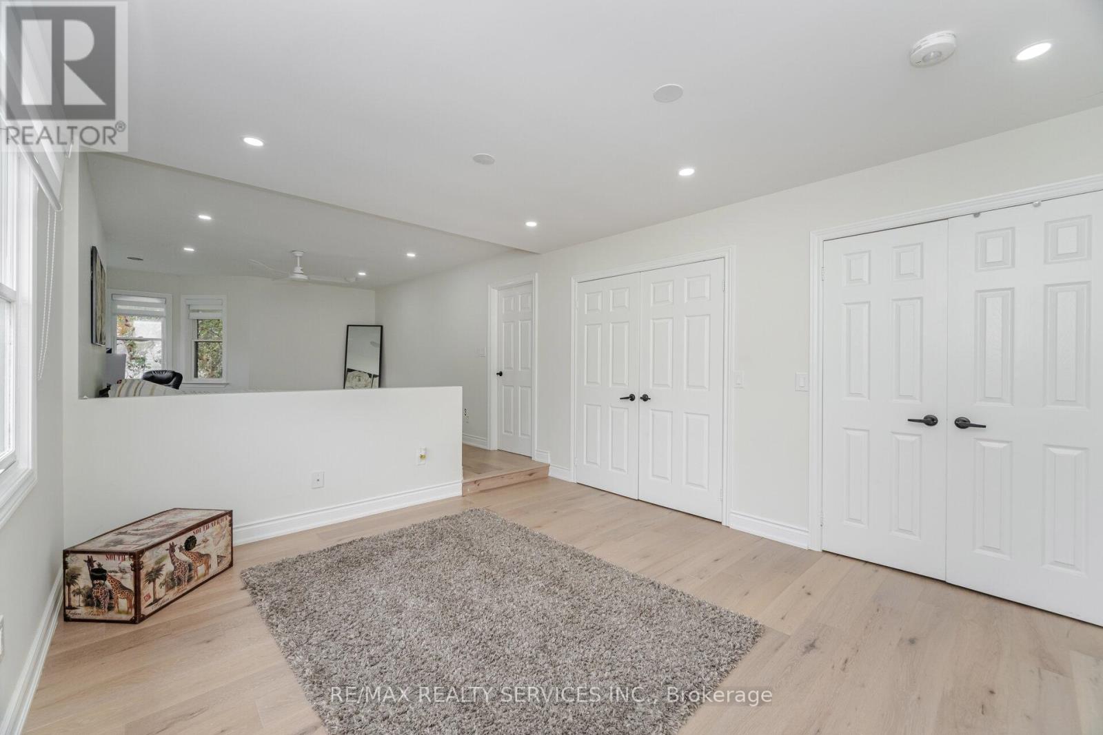 14 SNOWBERRY COURT - 28