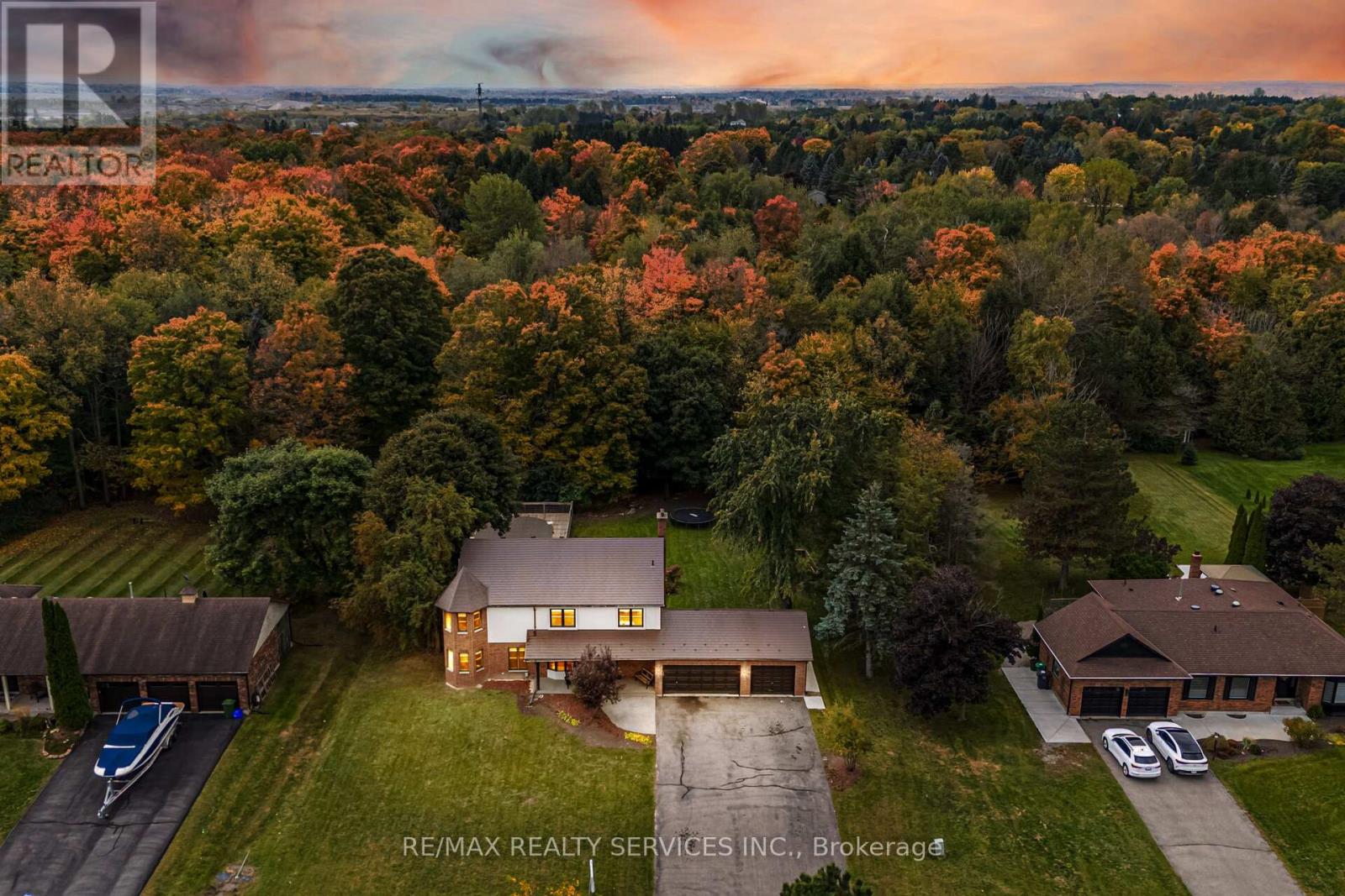 14 SNOWBERRY COURT - 3