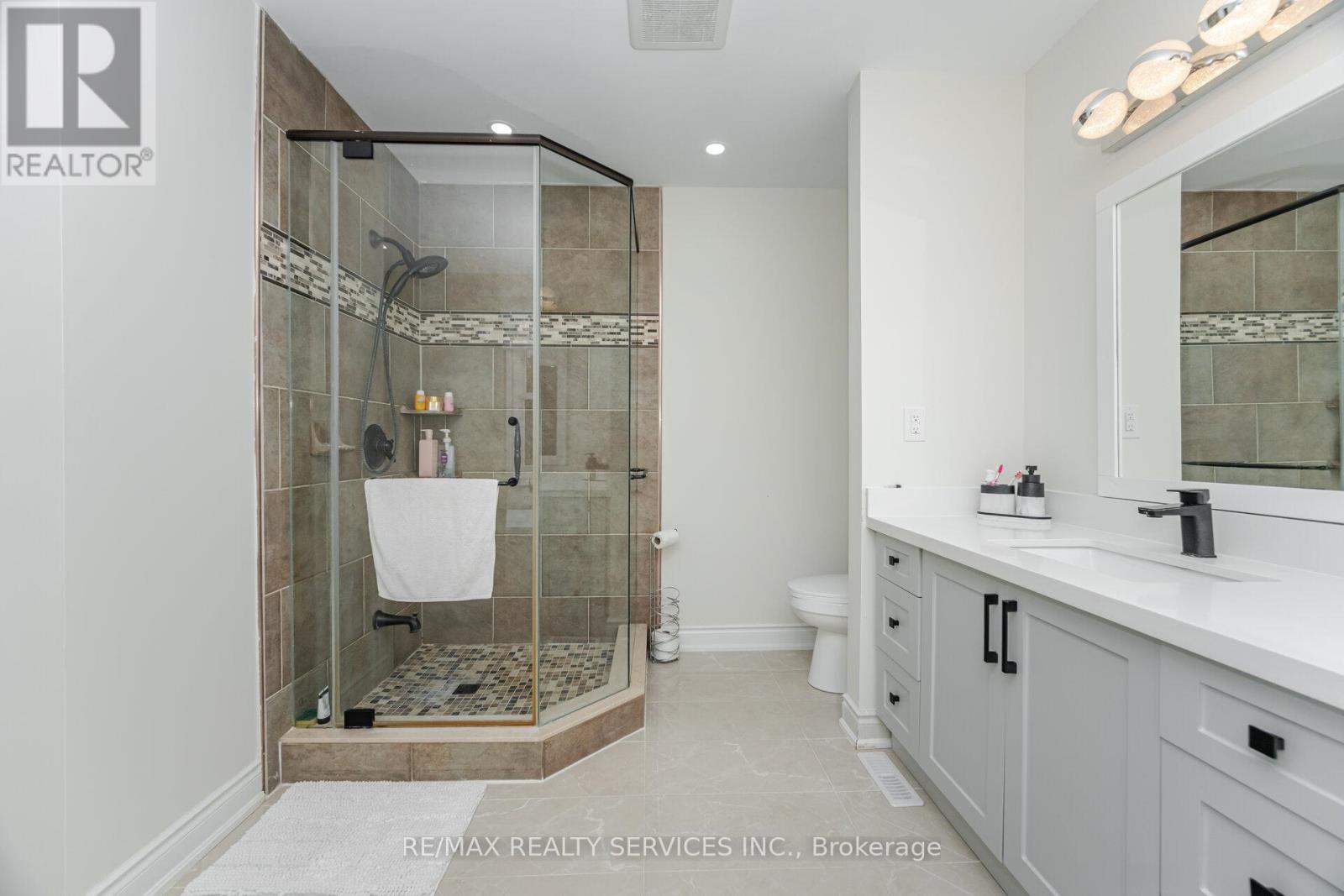 14 SNOWBERRY COURT - 33