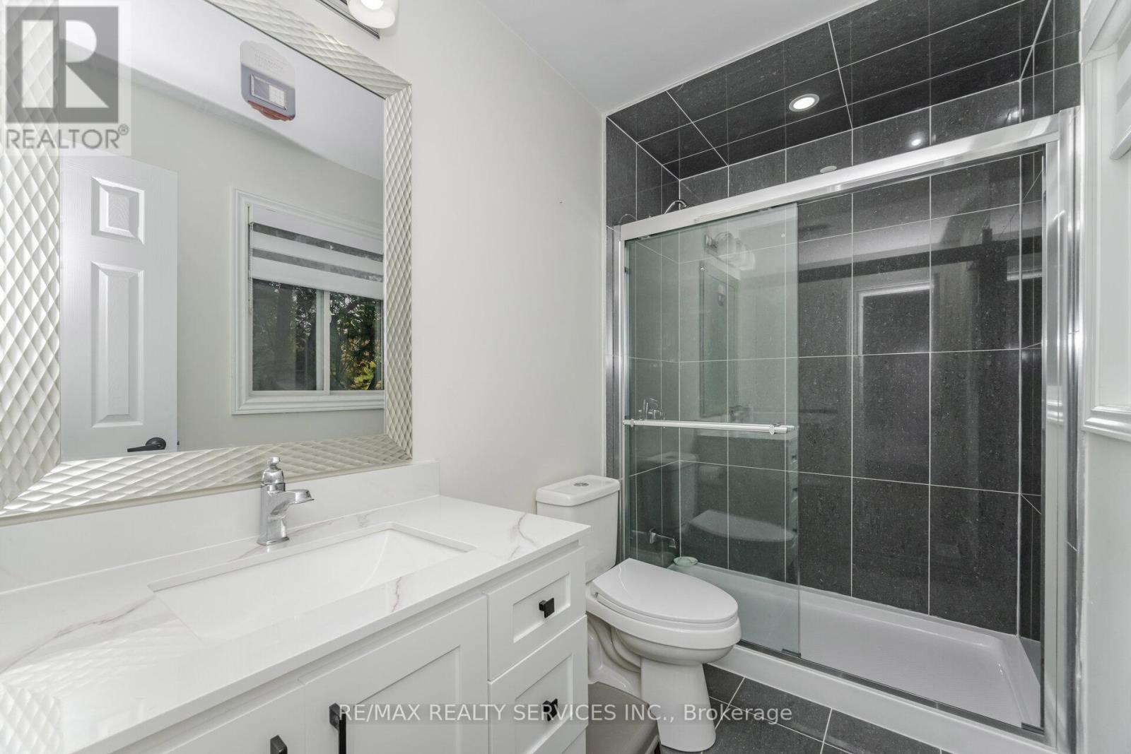 14 SNOWBERRY COURT - 38