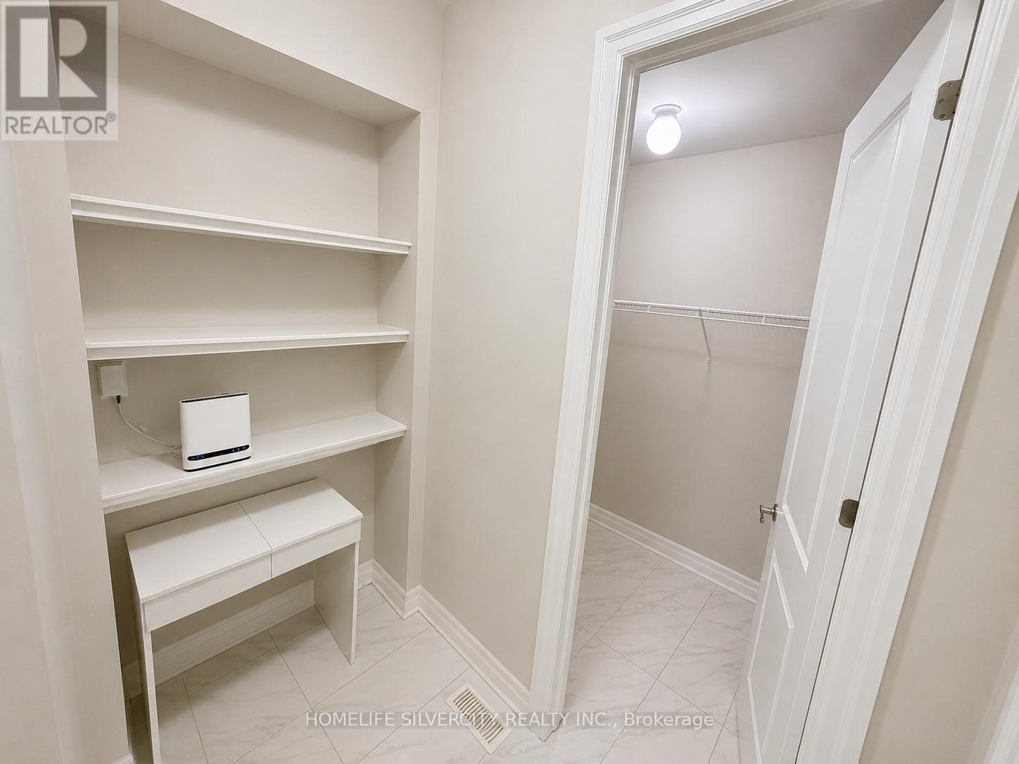 588 QUEEN MARY DRIVE - 19