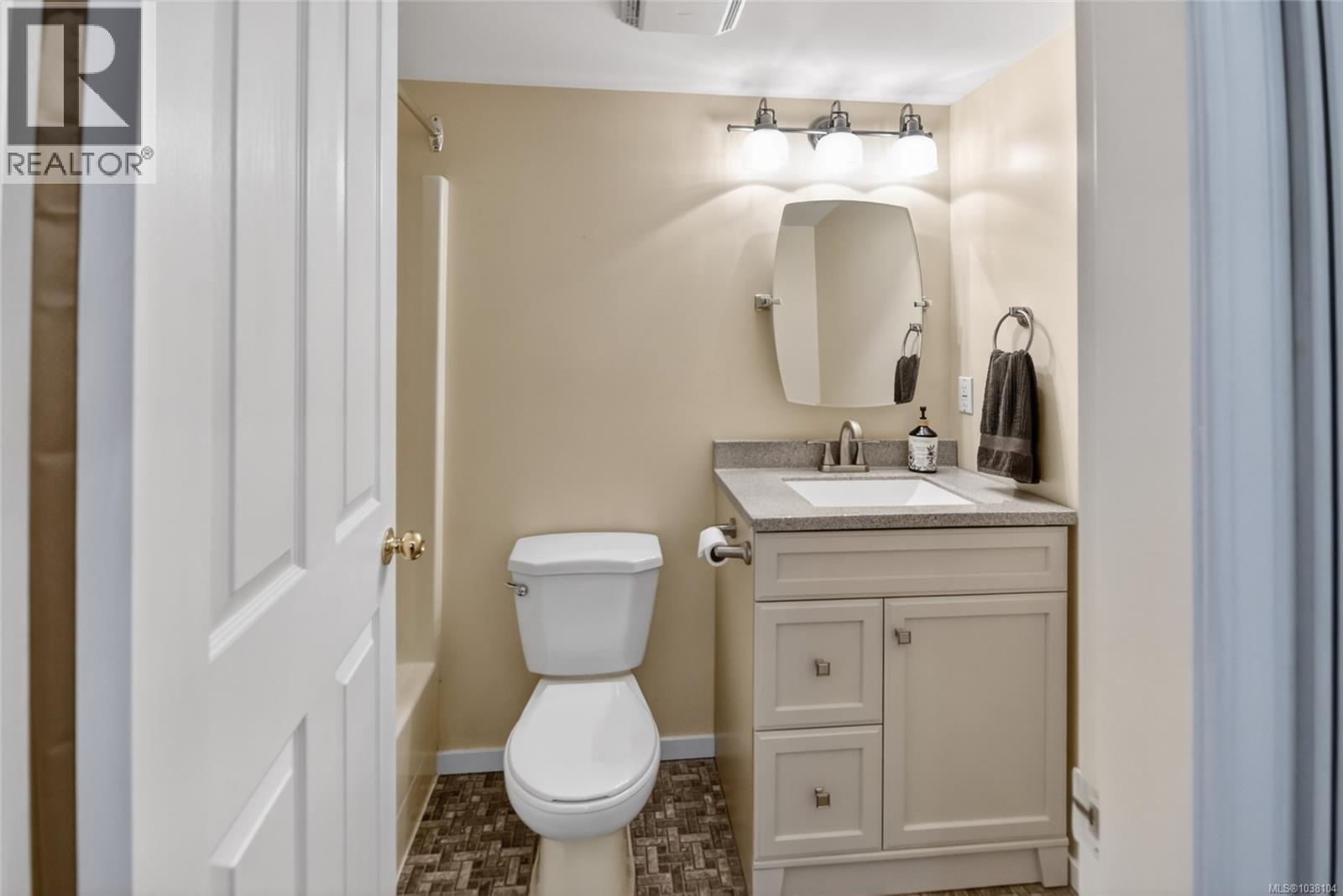#113 770 Poplar St - 14