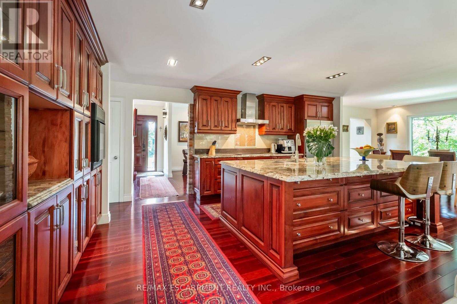 493 RIDGE ROAD E - 19