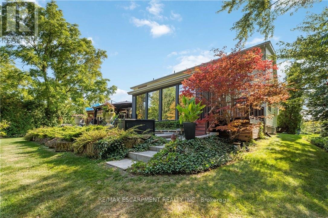 493 RIDGE ROAD E - 43