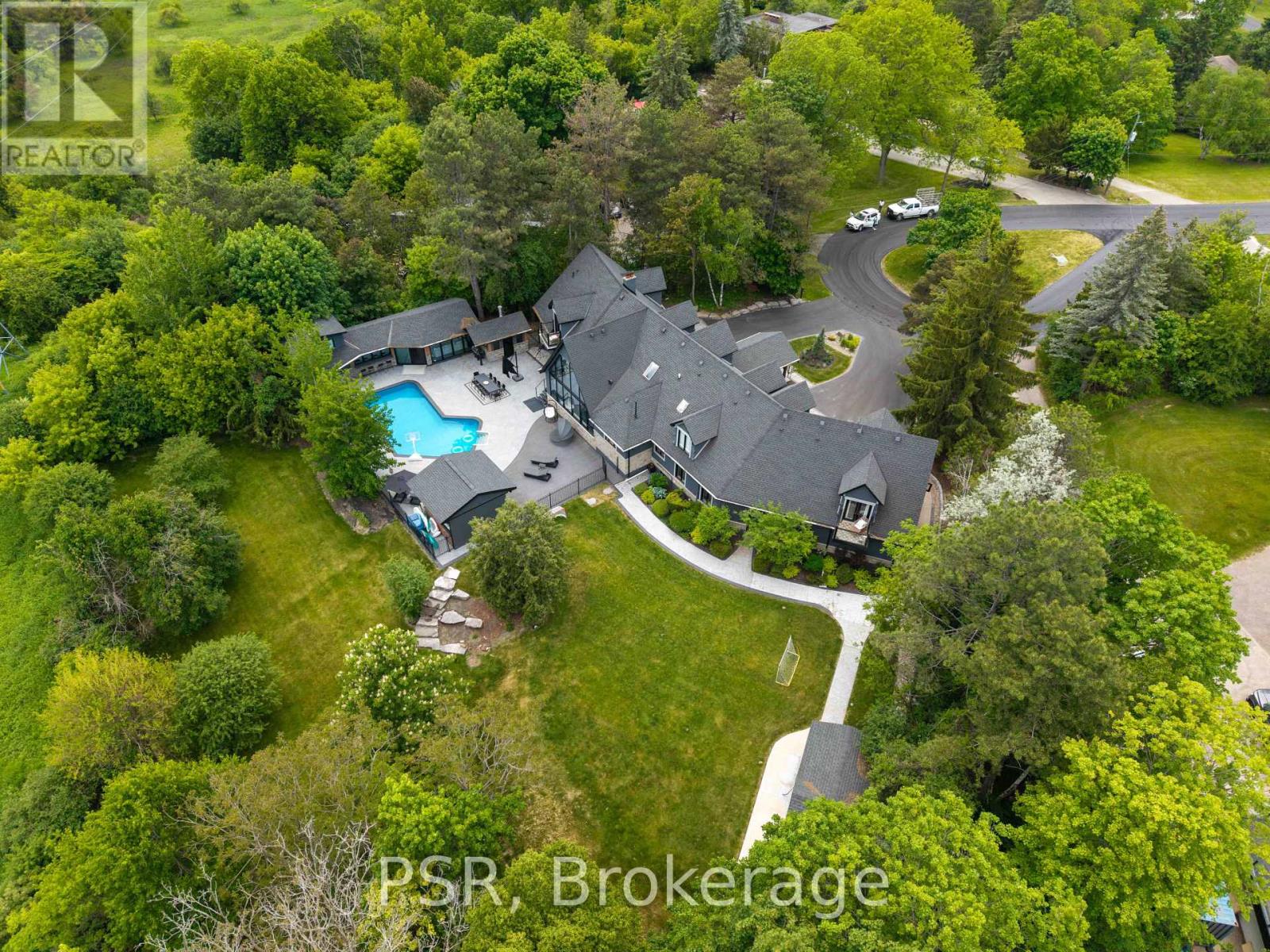 140 RAVENDALE COURT - 46