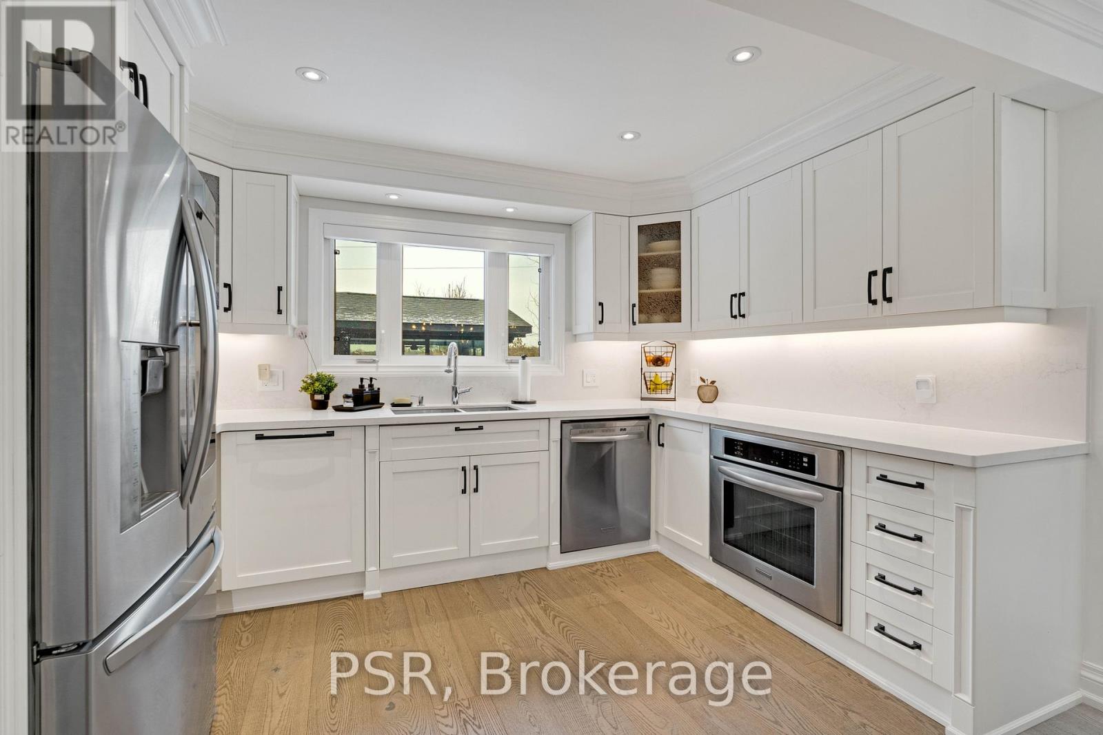 140 RAVENDALE COURT - 6