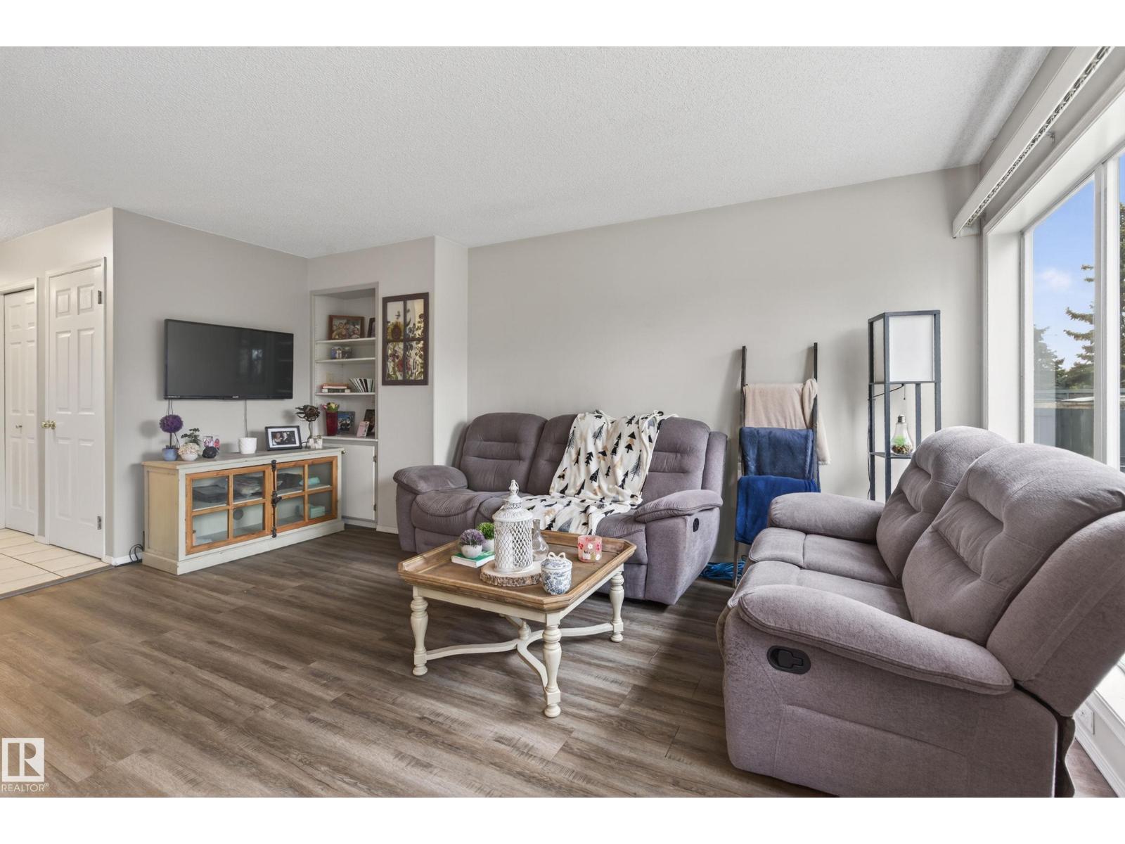 #21 501 YOUVILLE DR E NW - 14