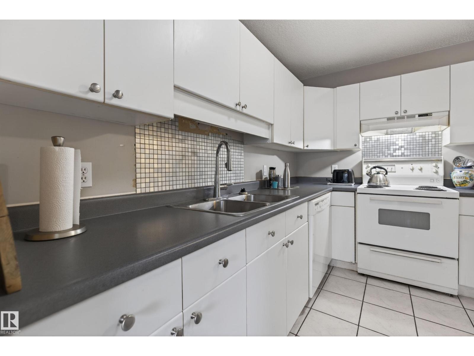#21 501 YOUVILLE DR E NW - 8