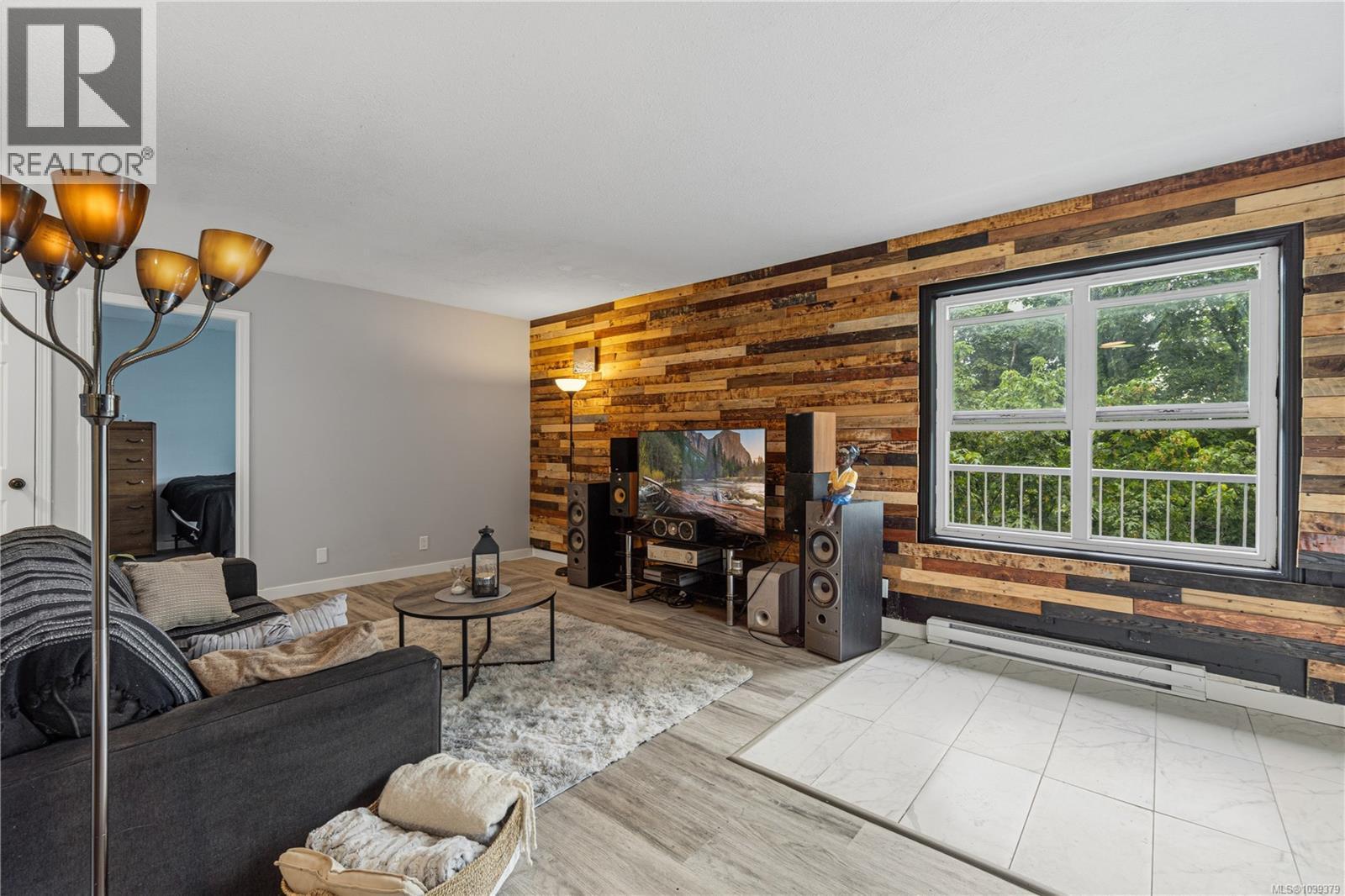 #205 311 Mt. Benson St - 3