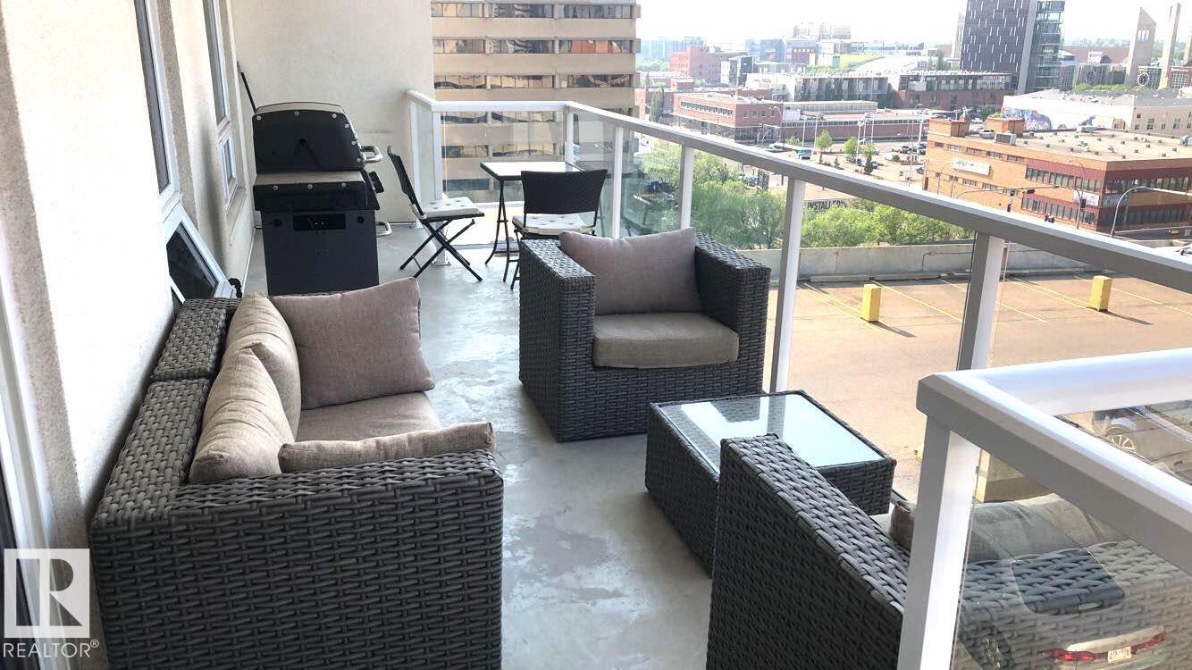 #703 10226 104 ST NW - 17