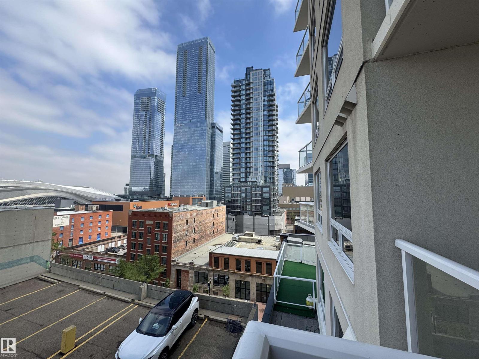 #703 10226 104 ST NW - 18