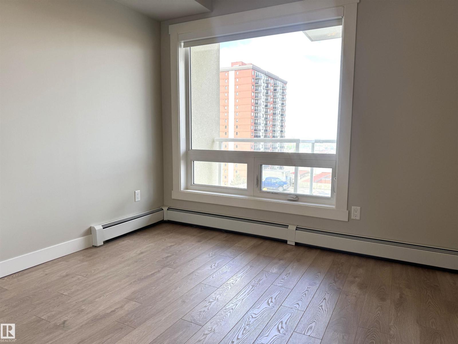 #703 10226 104 ST NW - 11