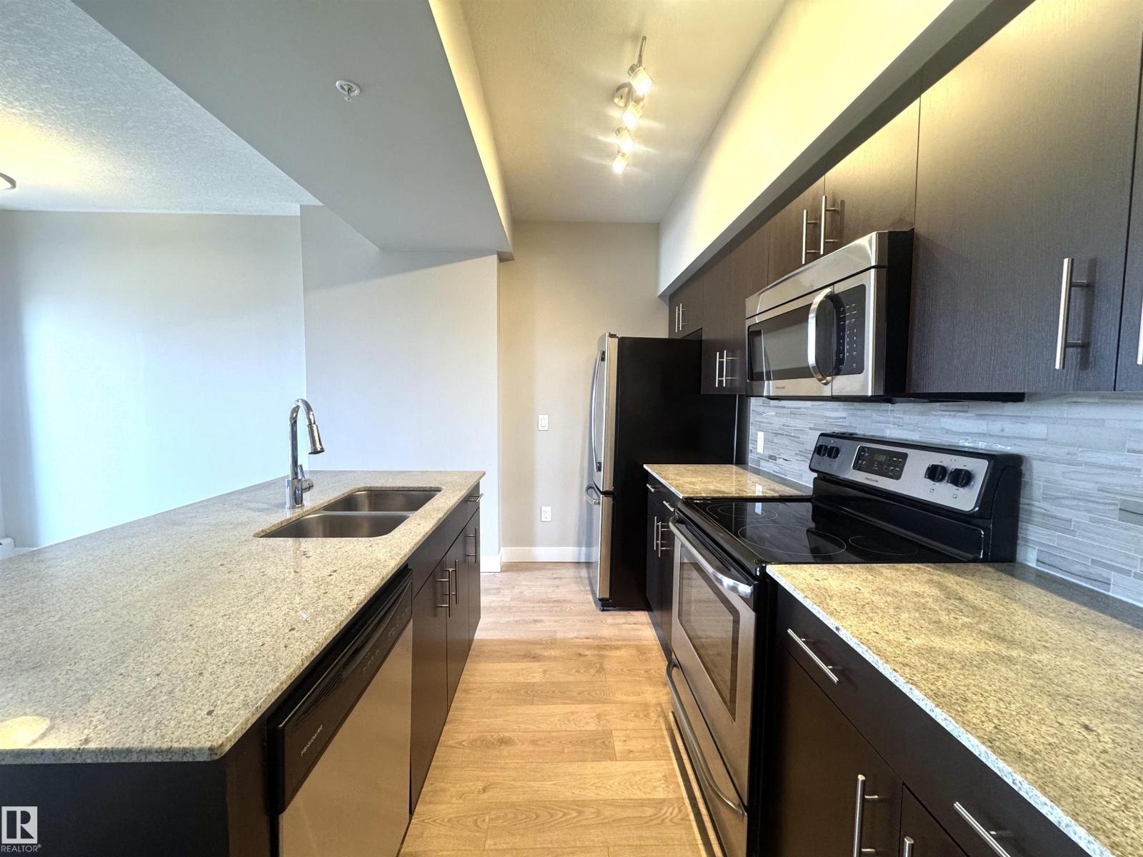 #703 10226 104 ST NW - 4