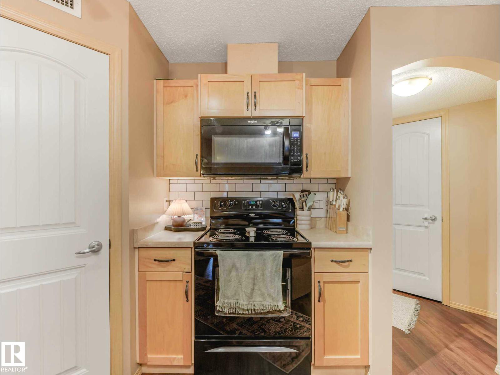 #93 604 62 ST SW - 14