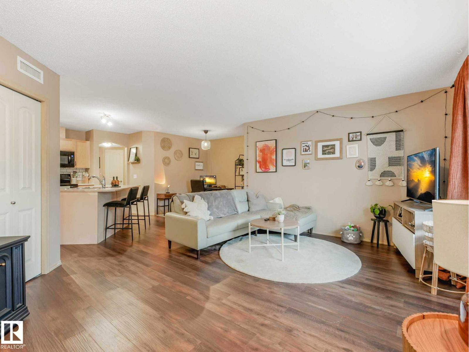 #93 604 62 ST SW - 4