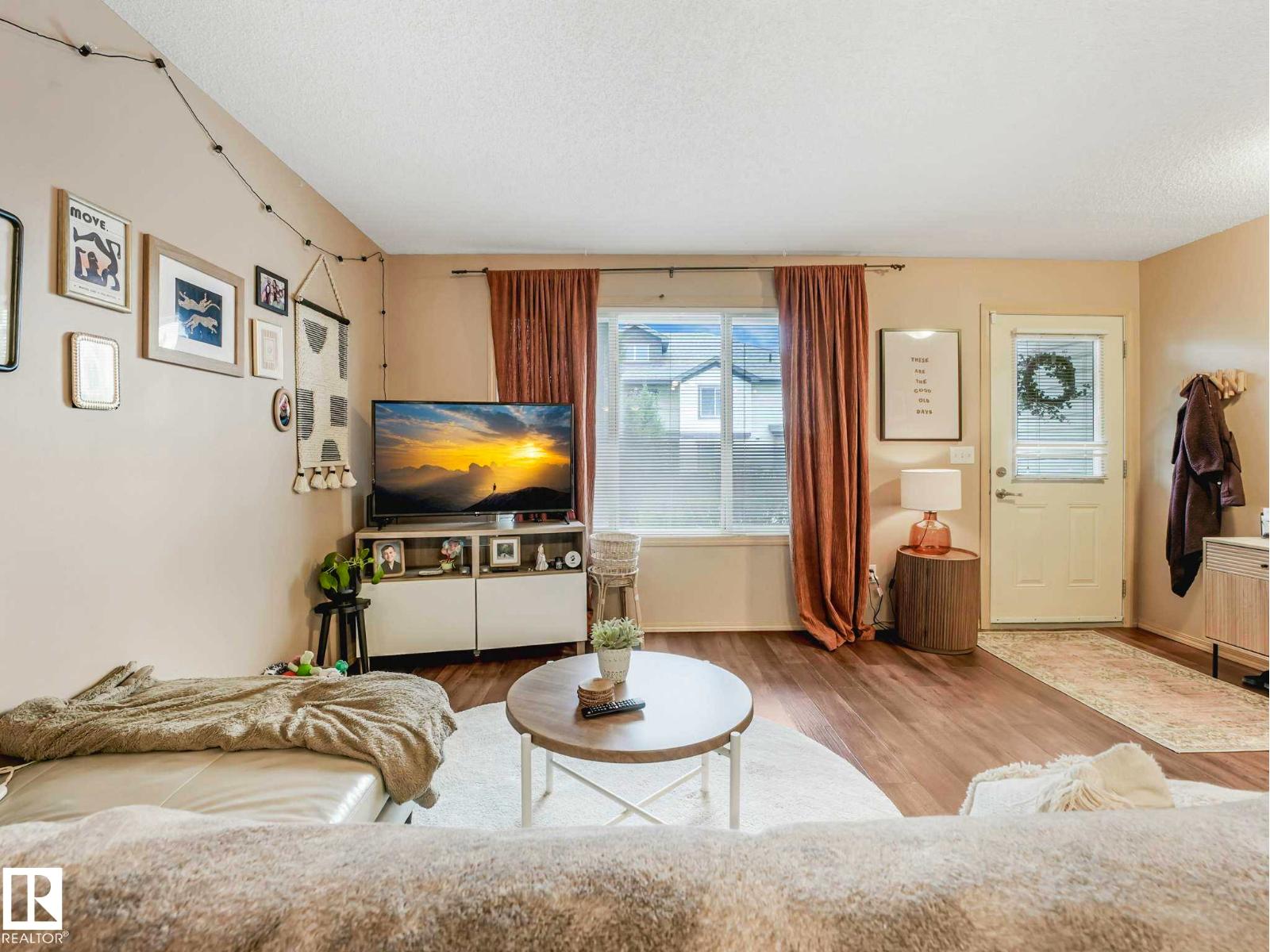 #93 604 62 ST SW - 7