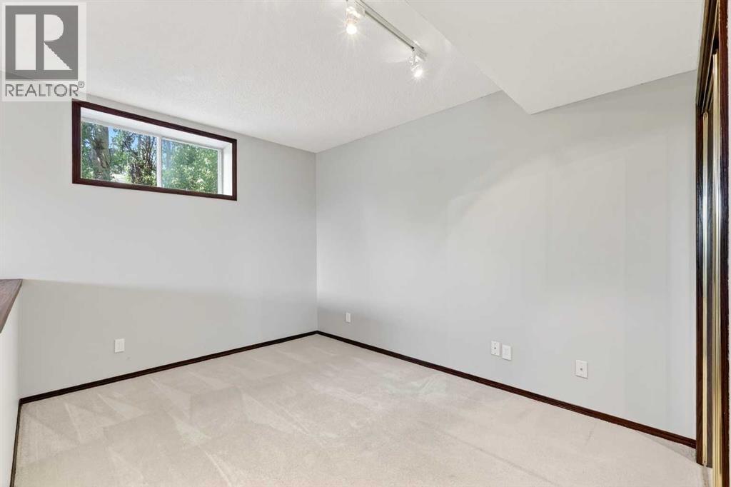 402 Douglas Park View SE - 40