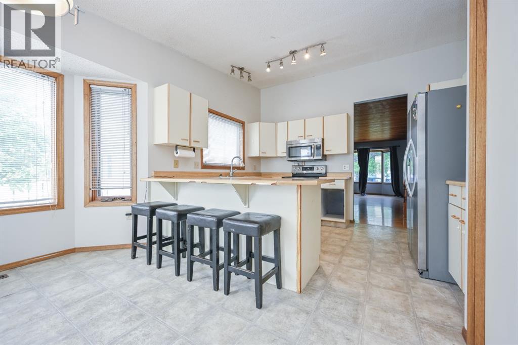6317 Poplar Drive — photo 8