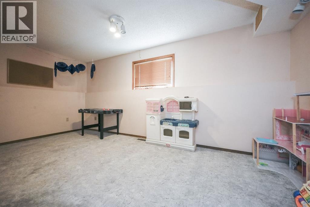 6317 Poplar Drive — photo 20
