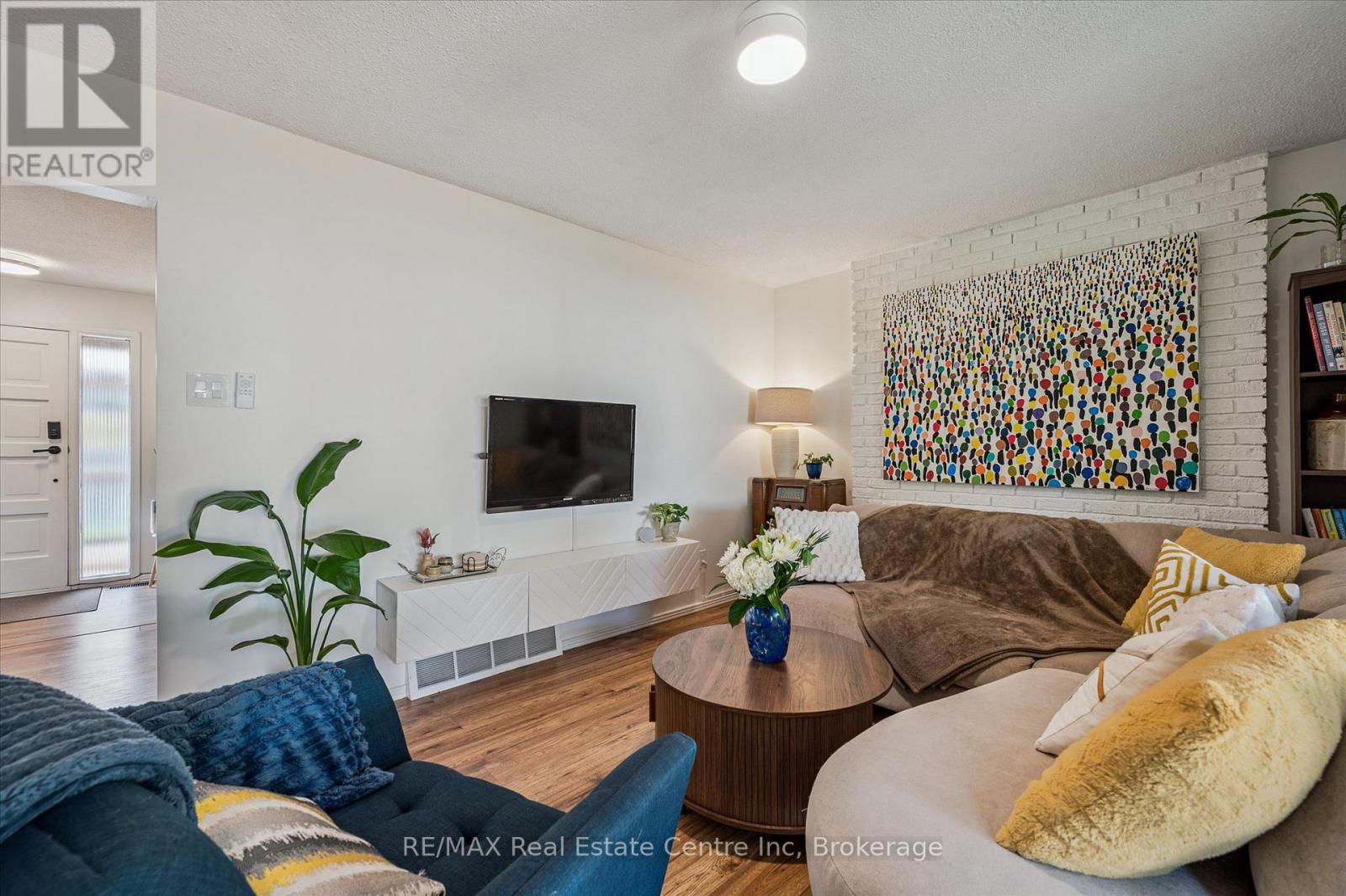 289 GARAFRAXA STREET E - 16