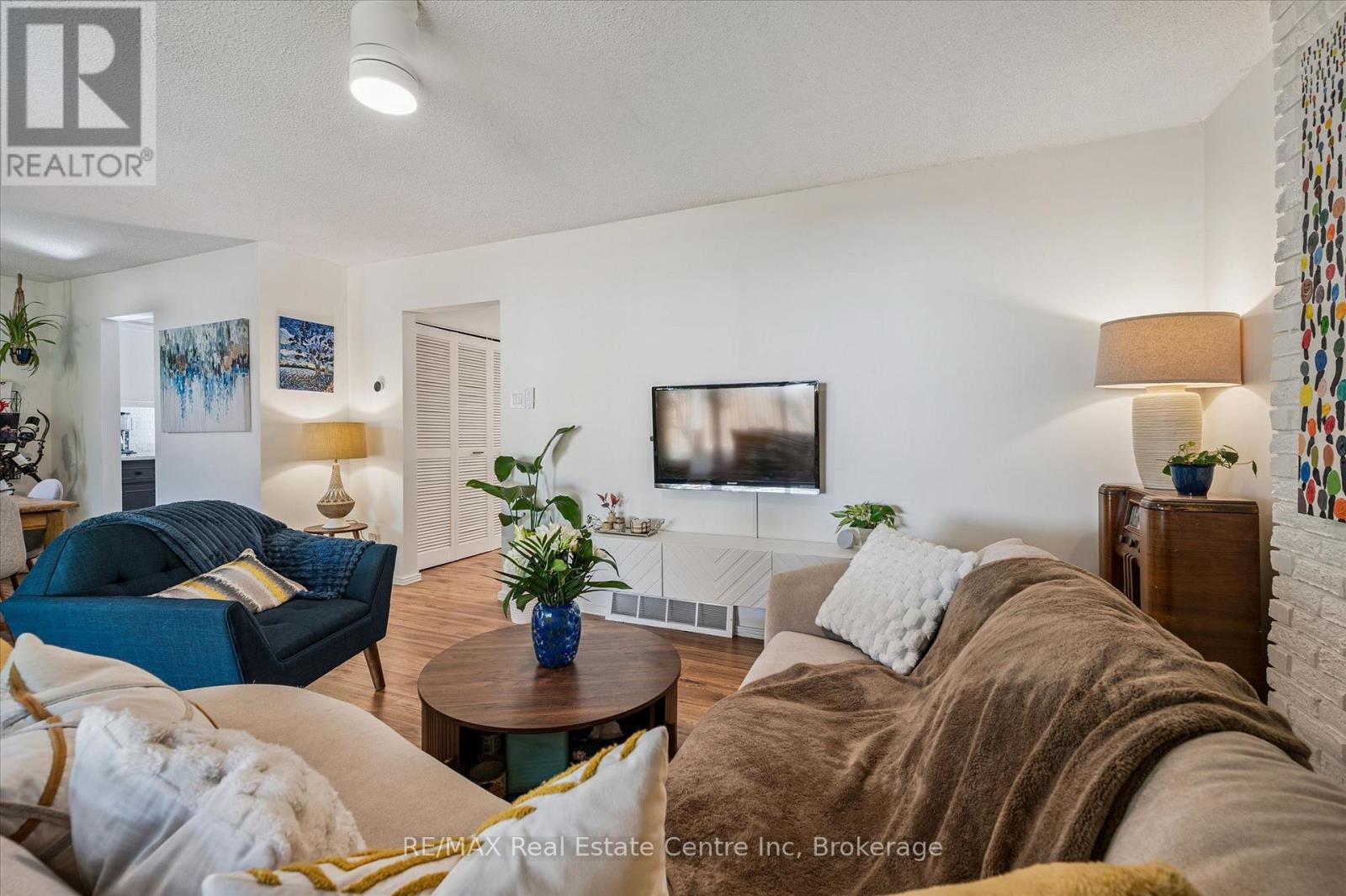 289 GARAFRAXA STREET E - 19