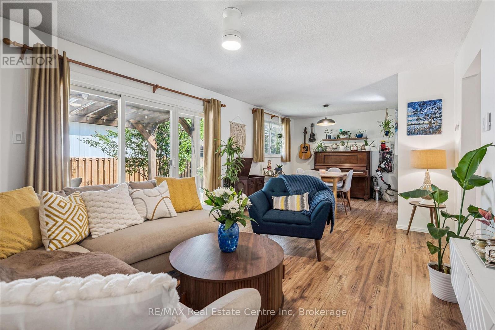 289 GARAFRAXA STREET E - 20