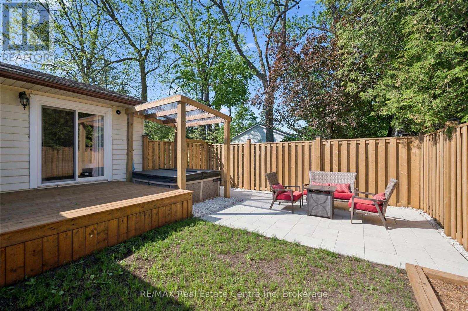 289 GARAFRAXA STREET E - 33
