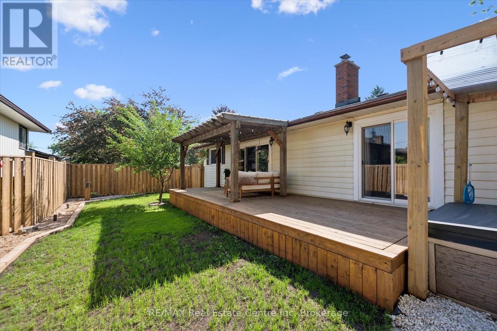 289 GARAFRAXA STREET E - 35