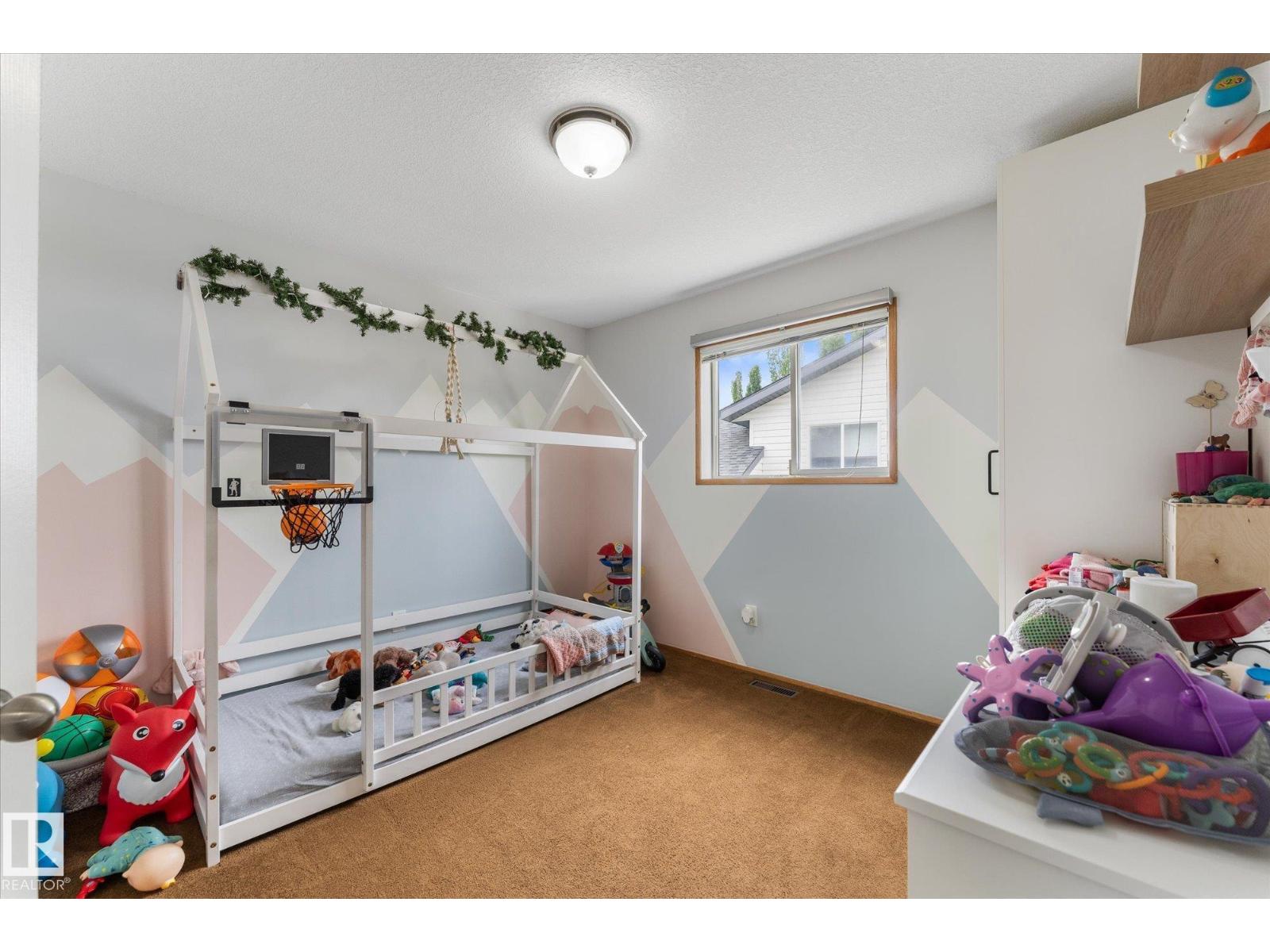 62 HEATHERGLEN CR - 22