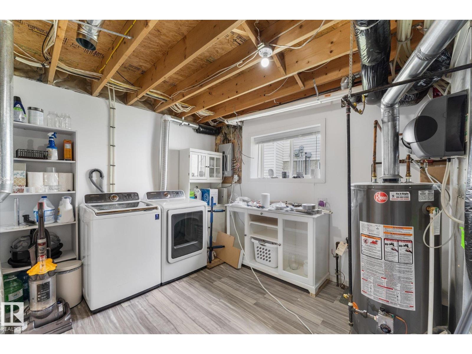 62 HEATHERGLEN CR - 33