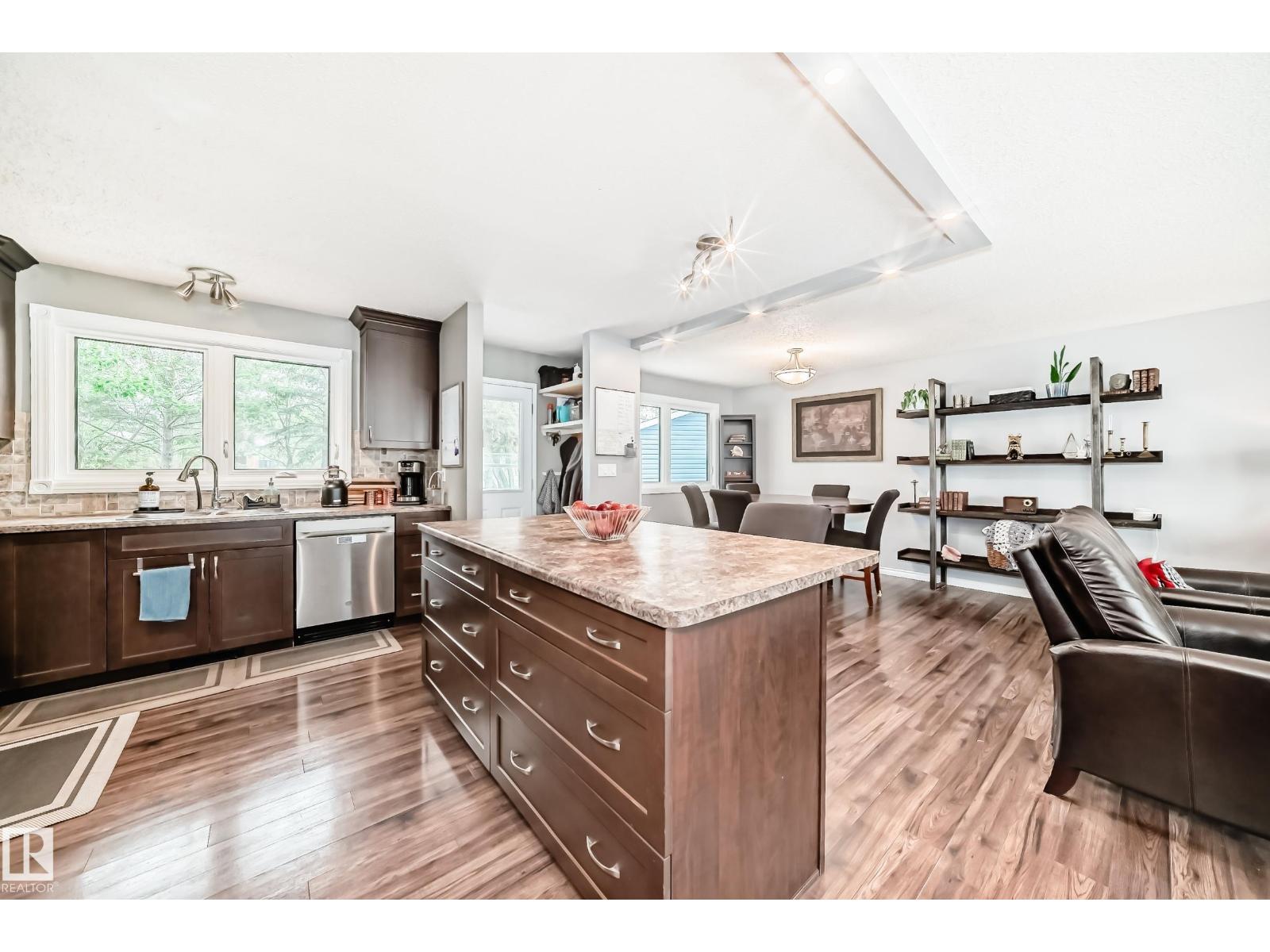 9921 90 ST — photo 14