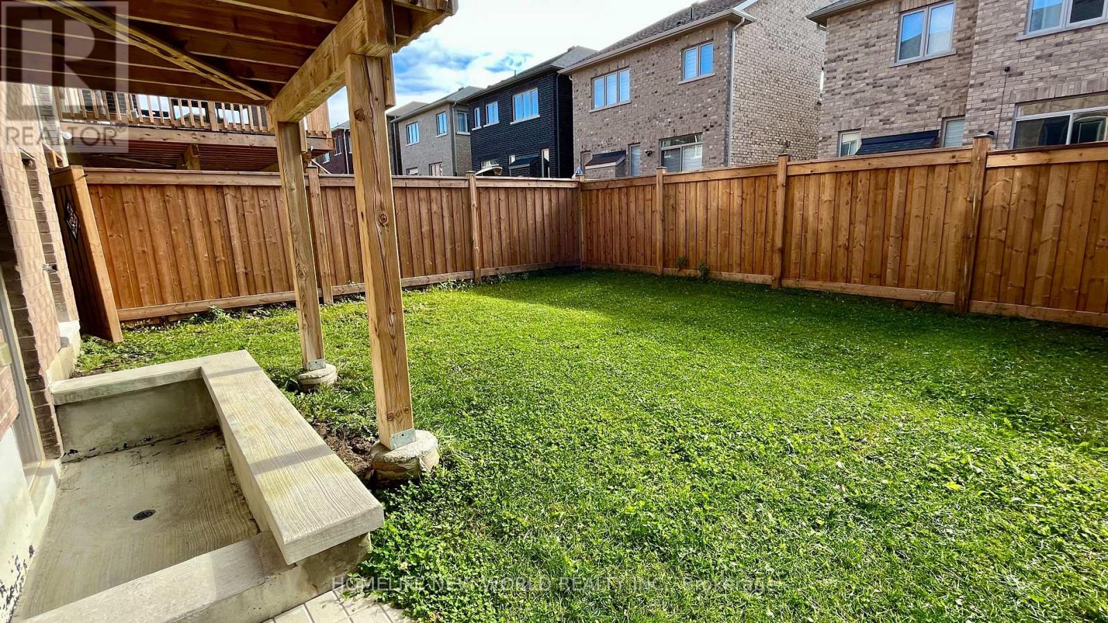 9 FALCONRIDGE TERRACE - 26