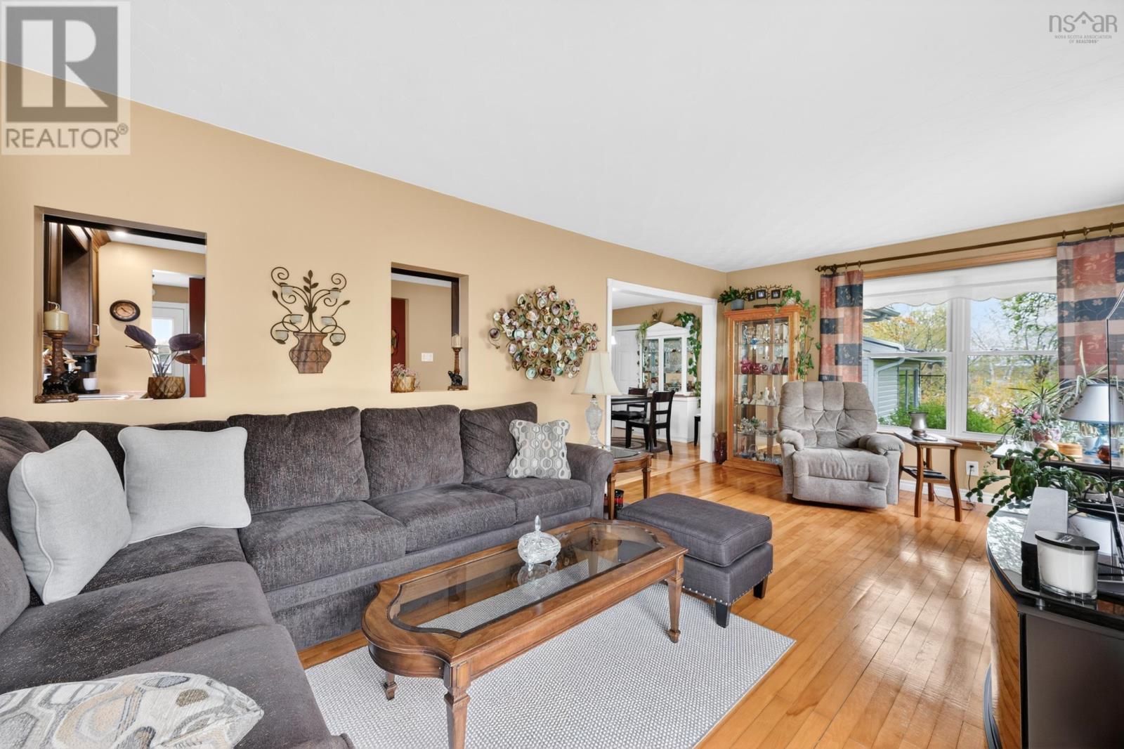 Property 21 of 49 of 118 Green Acres Drive
