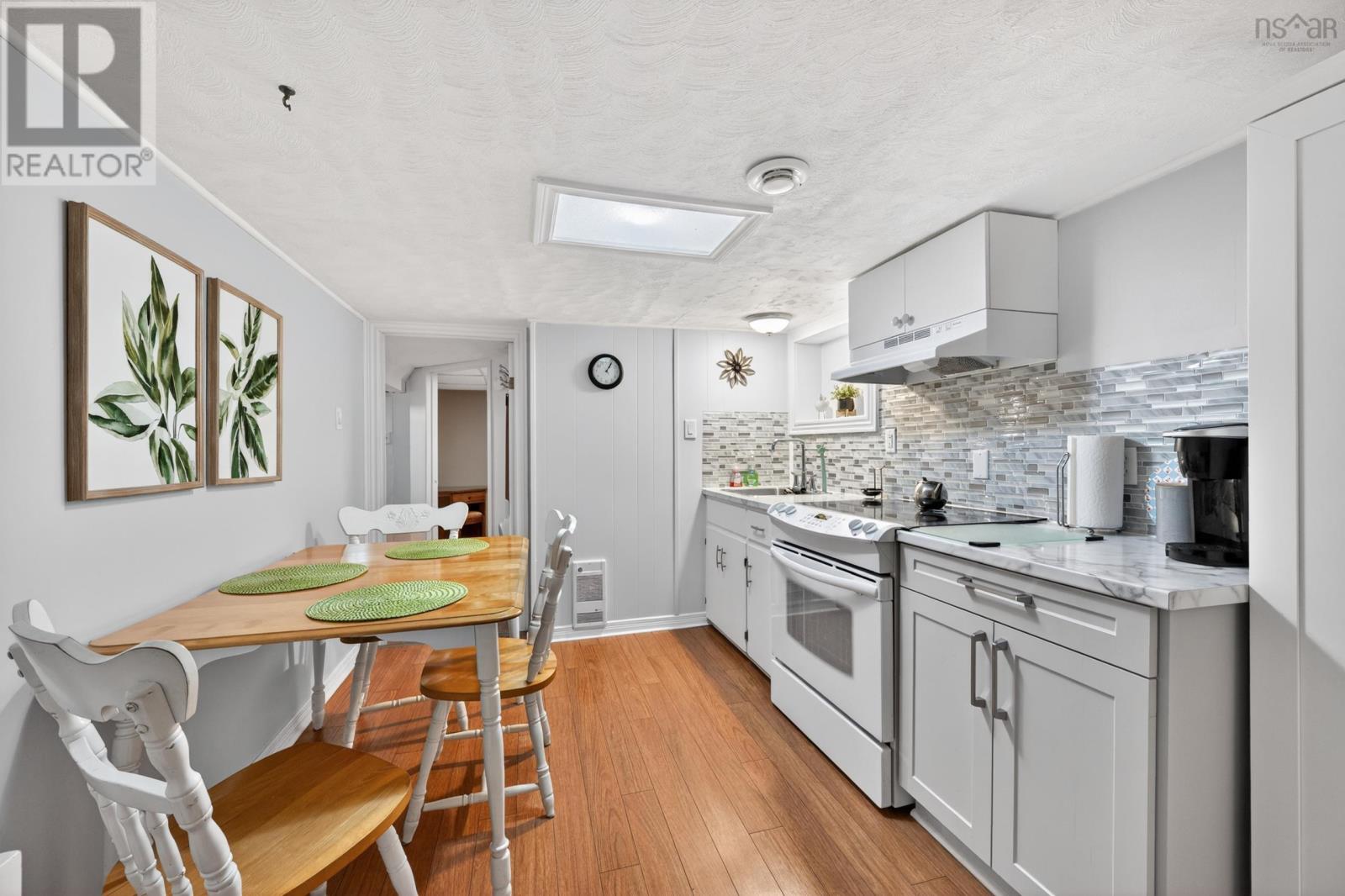 Property 40 of 49 of 118 Green Acres Drive