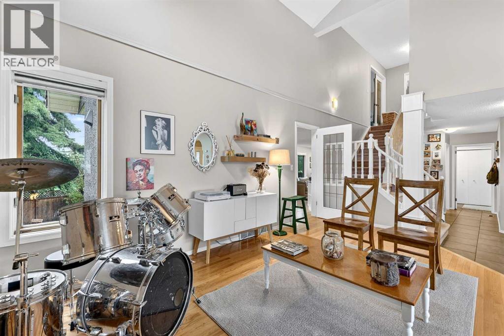 115 Woodpark Terrace SW - 12