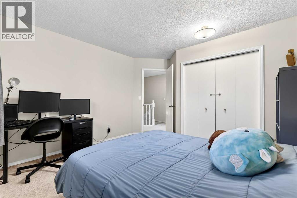 115 Woodpark Terrace SW - 35
